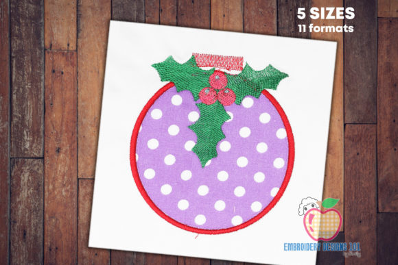 Review: Christmas Balls with Berries Applique Design